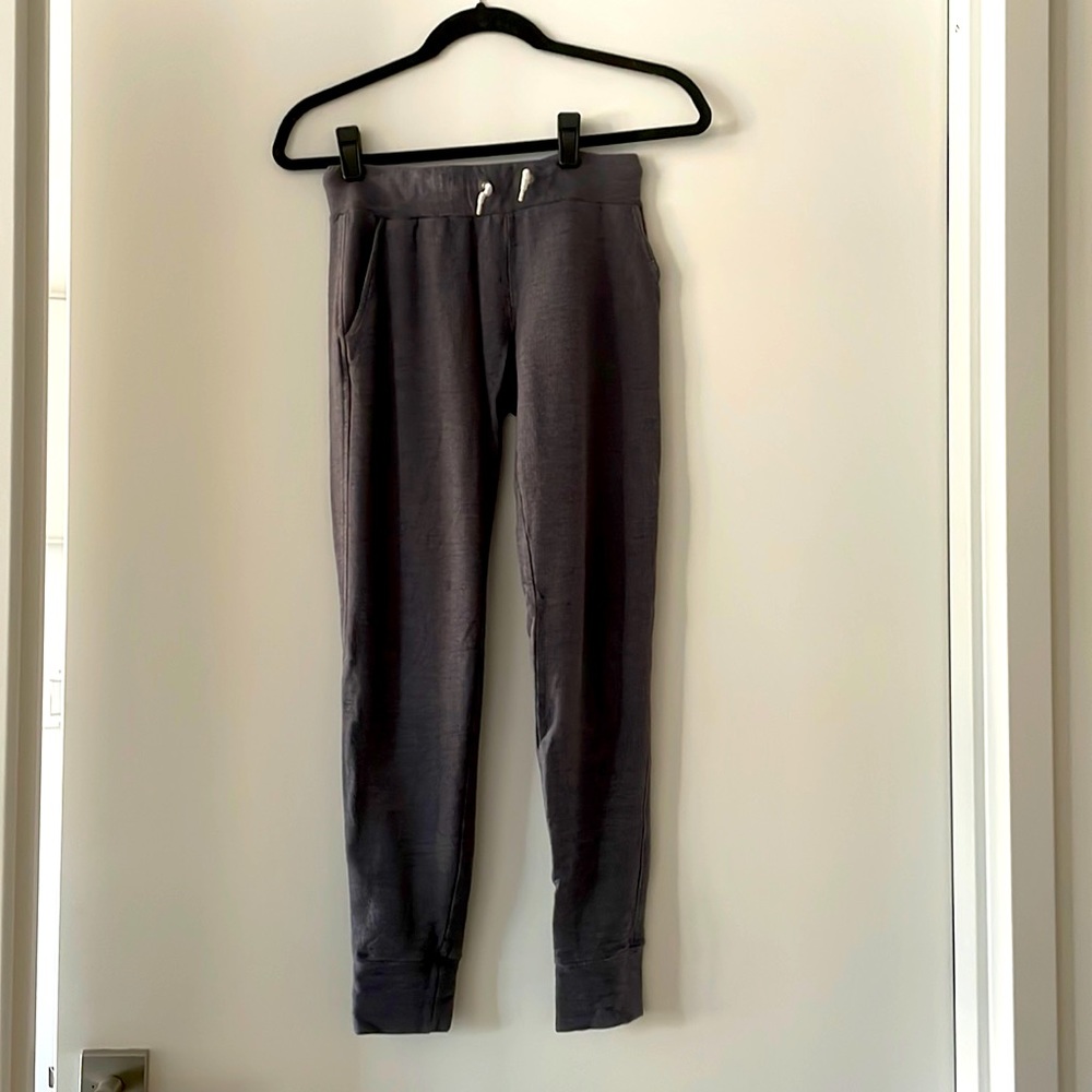 Monrow dark gray super soft joggers, lightly worn